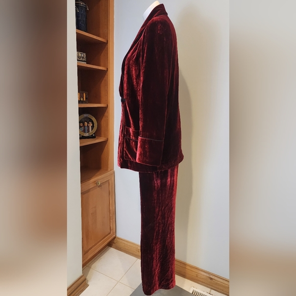 Tommy Hilfiger Red Crushed Velvet Vintage Suit - Picture 8 of 16